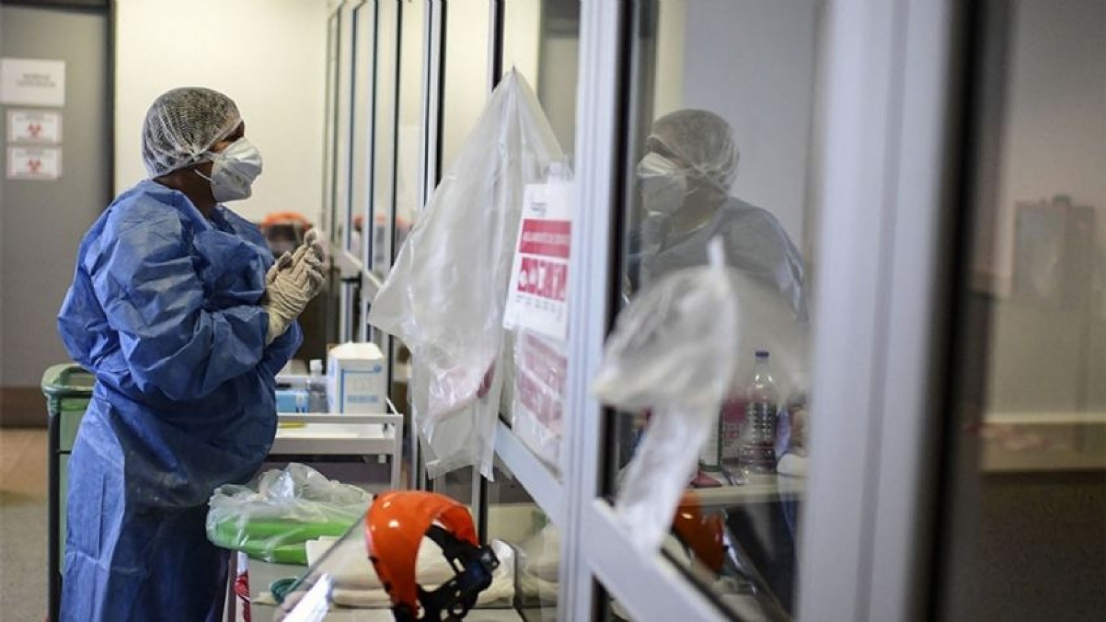 El Gobierno Nacional extiende emergencia y autoriza contratación de médicos para cubrir déficit nacional por el COVID